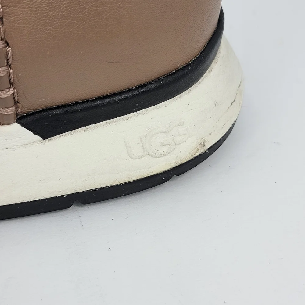 Ugg Womens Himari‎ Shoes Size 9.5. #1628